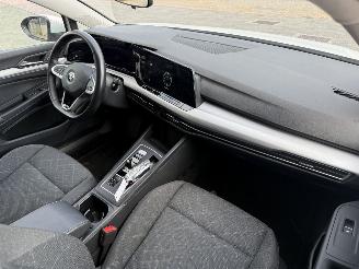 Volkswagen Golf 1.0 eTSI Life picture 12