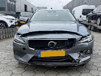 Volvo V-60 2.0 B3 Inscription AUTOMAAT picture 2