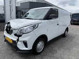 skadebil auto Maxus eDeliver3 3 L1 50 kWh 2025/6