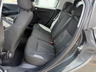 Peugeot 208 1.0 PureTech Access picture 10