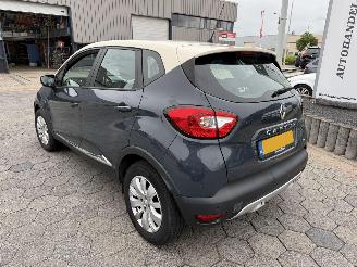 Renault Captur 0.9 TCe Expression picture 7