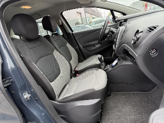 Renault Captur 0.9 TCe Expression picture 16