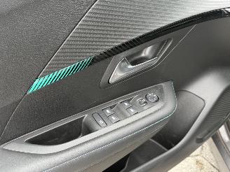 Peugeot 208 1.2 AUTOAAT PureTech Allure Pack picture 7