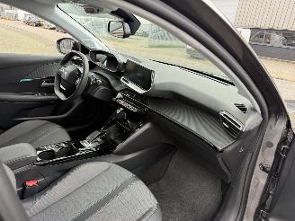 Peugeot 208 1.2 AUTOAAT PureTech Allure Pack picture 14