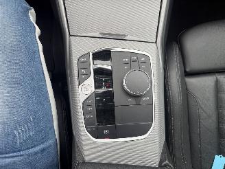 BMW 3-serie 330e M picture 20