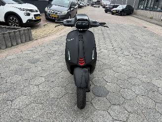 Vespa  Sprint 4T Sport picture 2