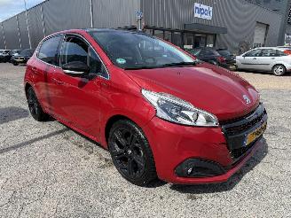 Peugeot 208 1.2 PureTech GT-line picture 3