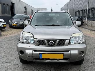 Nissan X-Trail 2.0 Columbia 2wd picture 2