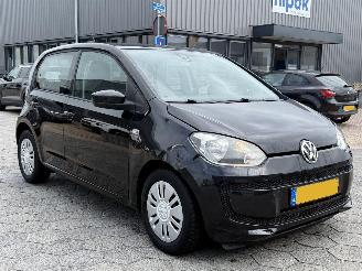 Volkswagen Up! 1.0 move up! BlueMotion picture 3