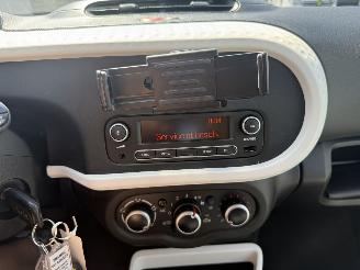 Renault Twingo 1.0 SCe Collection picture 15