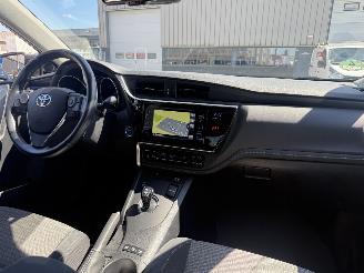 Toyota Auris 1.8 Hybrid Business Plus picture 14
