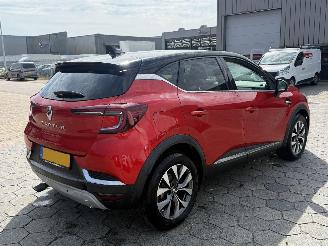 Renault Captur 1.0 TCe 100 Intens picture 4