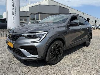 Vaurioauto  passenger cars Renault Arkana E-1.6 esprit Alpine Automaat E-Tech full hybrid 145 2025/6