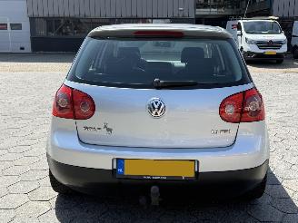 Volkswagen Golf 1.6 FSI Sportline picture 5