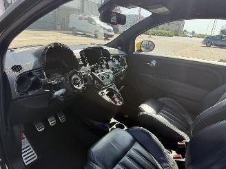 Fiat 500 1.4 T-Jet Abarth 595 Pista picture 11