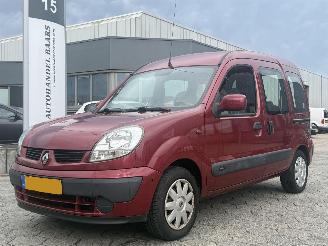 Voiture accidenté Renault Kangoo 1.6-16V Privilège 2005/1