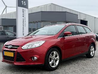 Vaurioauto  passenger cars Ford Focus 1.6 TDCI ECOnetic Lease Titanium 2012/12