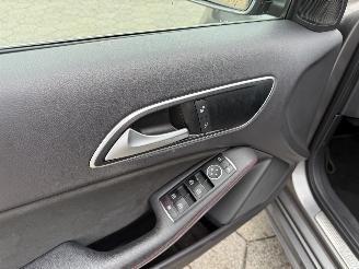 Mercedes A-klasse Automaat Panoramadak 180 Ambition picture 16