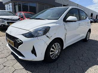 Damaged car Hyundai I-10 1.0 Comfort 2023/10