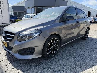 uszkodzony samochody osobowe Mercedes B-klasse 180 AUTOMAAT Ambition 2018/3