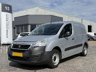 skadebil bedrijf Peugeot Partner 120 1.6 BlueHDi 75 L1 XR 35000 KM NAP!!!! 2017/3