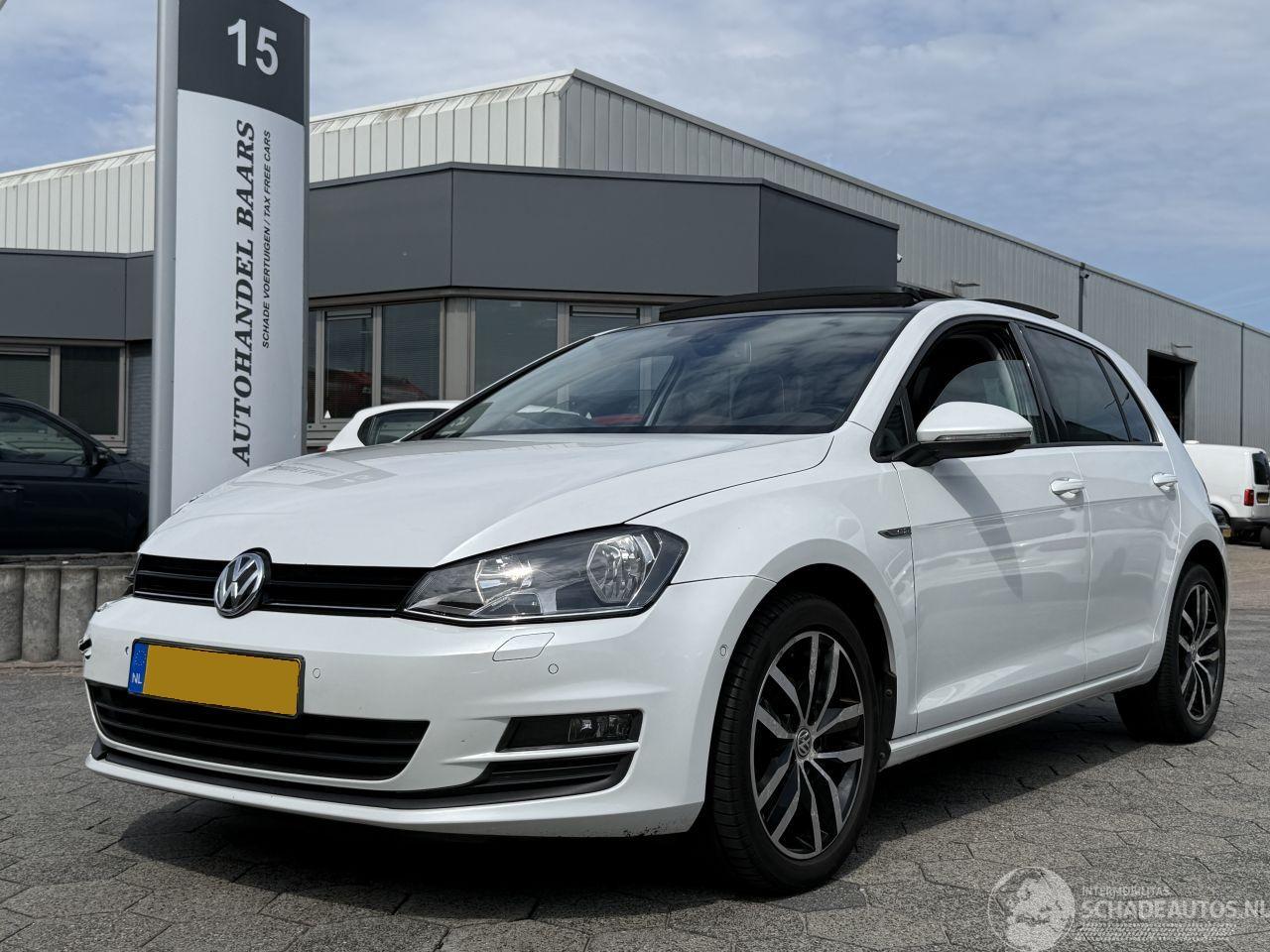 Volkswagen Golf 1.2 TSI Comfortline PANO