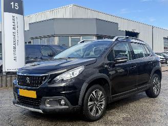 Schadeauto Peugeot 2008 1.2 PureTech Allure 2017/9