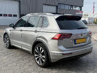 Volkswagen Tiguan 1.4 TSI R-LINE AUTOMAAT PANO ACT Connected Series picture 6