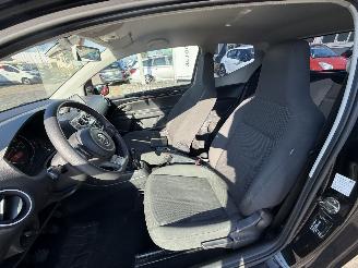 Volkswagen Up! 1.0 high up! picture 11