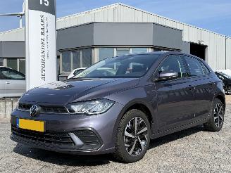 Unfallwagen Volkswagen Polo 1.0 TSI Life 2021/12