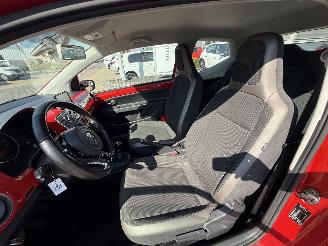 Volkswagen Up! 1.0 high up! picture 13