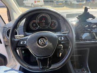 Volkswagen Up! 1.0 BMT move up! picture 16