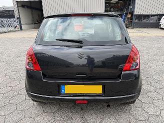 Suzuki Swift 1.5 GLS picture 5
