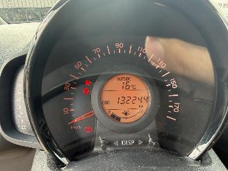 Toyota Aygo 1.0 VVT-i x-nav picture 17