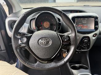 Toyota Aygo 1.0 VVT-i x-nav picture 16