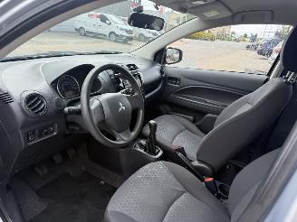 Mitsubishi Space-star 1.0 Inform picture 12