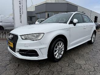 uszkodzony samochody osobowe Audi A3 SPORTBACK E-TRON 1.4 e-tron PHEV Ambition Pro Line plus 2015/12