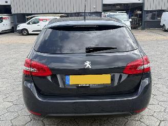 Peugeot 308 SW 1.2 PureTech Style picture 5