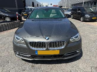BMW 5-serie 528i AUTOMAAT High Executive picture 2