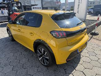 Peugeot 208 1.2 PureTech GT picture 8