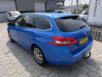 Peugeot 308 SW 1.2 PureTech Blue Lease Allure picture 6