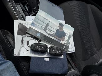 Peugeot 308 SW 1.2 PureTech Blue Lease Allure picture 21