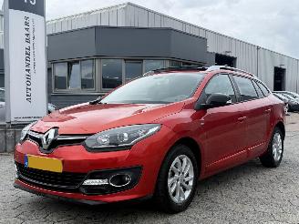 Damaged car Renault Mégane Estate 1.2 TCe Limited 2016/6