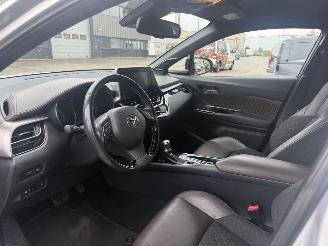 Toyota CH-R 1.8 Hybrid Premium picture 14