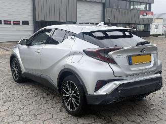 Toyota CH-R 1.8 Hybrid Premium picture 6