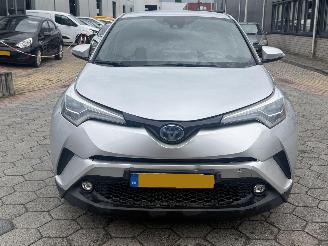 Toyota CH-R 1.8 Hybrid Premium picture 2