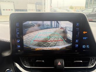 Toyota CH-R 1.8 Hybrid Premium picture 21
