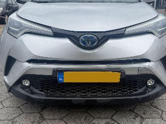 Toyota CH-R 1.8 Hybrid Premium picture 10