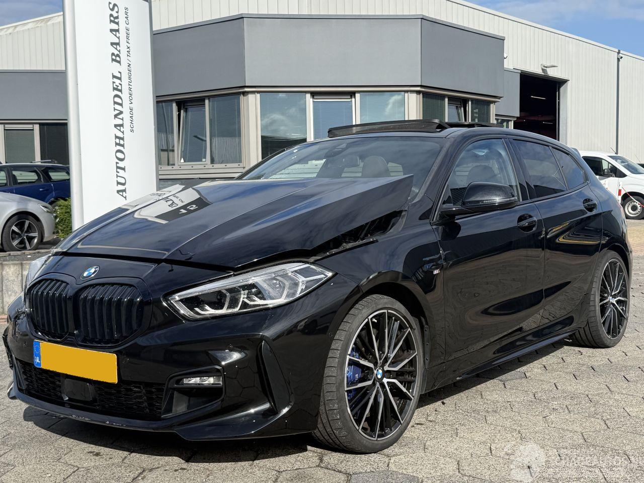 BMW 1-serie 118i M AUTOMAAT PANO