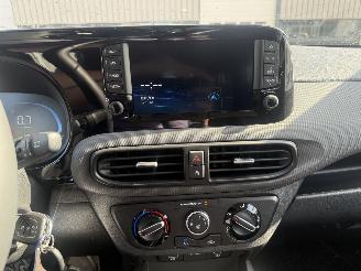Hyundai I-10 1.0 Premium AUTOMAAT picture 16